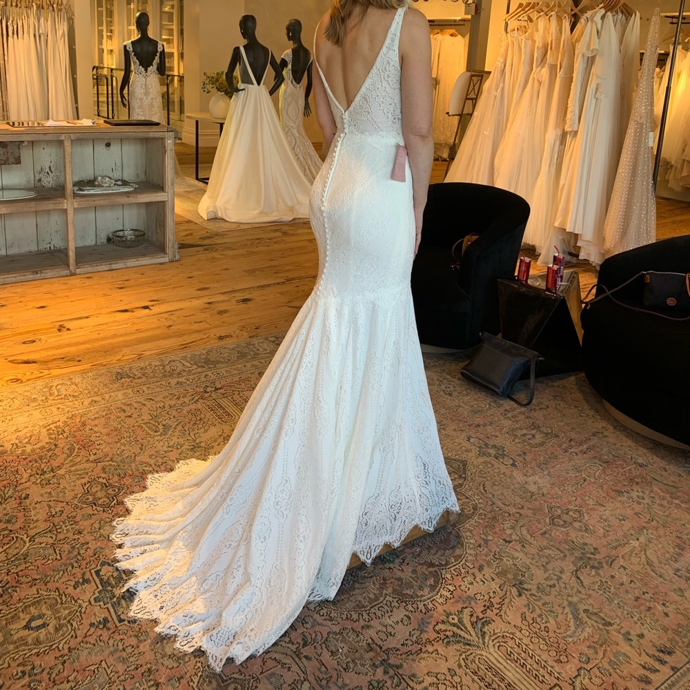 NEW BHLDN Lace be a Lady wedding dress size 4